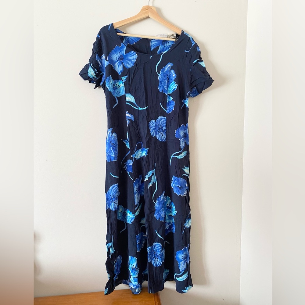 Vintage Kathie Lee • Blue Floral Dress